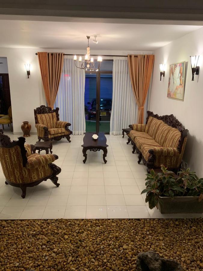 Elegance Oasis, Colombo 3 호텔 외부 사진
